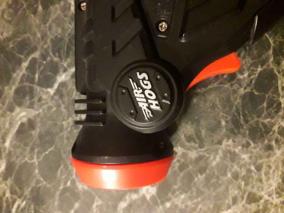 Дистанционно  air hogs - лазерно.