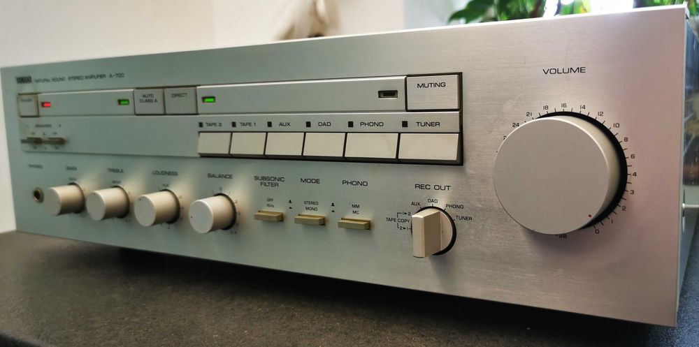 Vand Amplificator Yamaha A-700 pentru audiofili, in perfecta stare