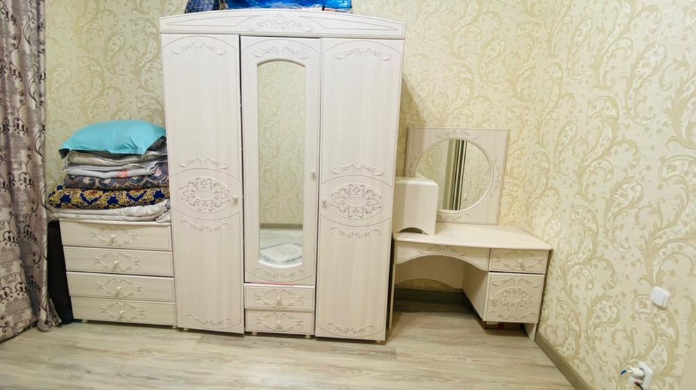 Спальный гарнитур каролина