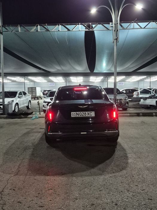 Hongqi eqm5  500 km