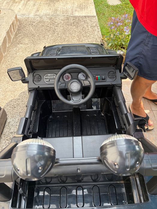 Акумулаторен Джип 12v