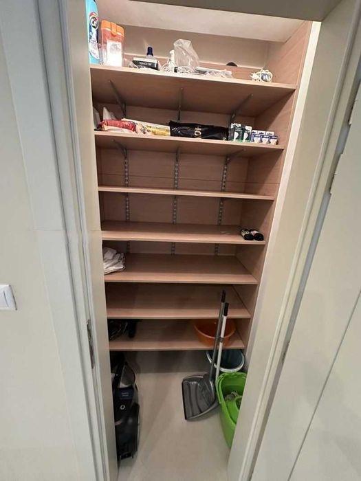 Дава се под наем Четиристаен апартамент в София, Борово - 145 кв.м за 1500 € - Снимка #14