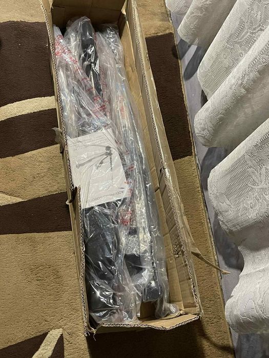 Vând trotinetă pliabila cu 3 roti AOODIL,Negru,6Y+