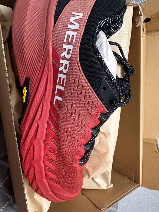 Adidași bărbați  noi cu etiketa