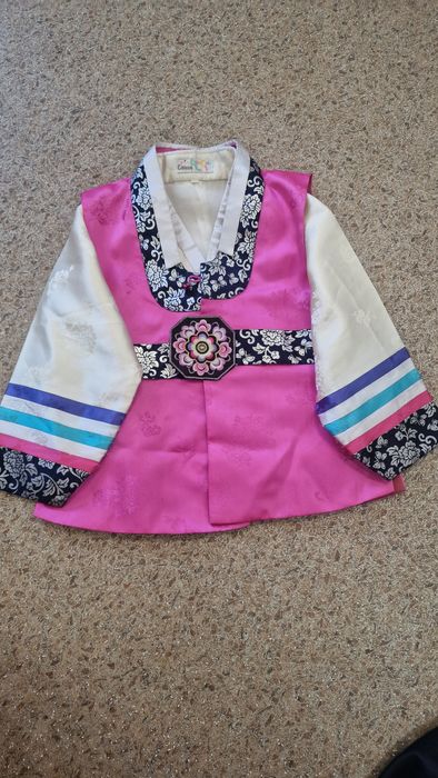 Продам ХАНБОК на мальчика 5-8 лет .Б/У