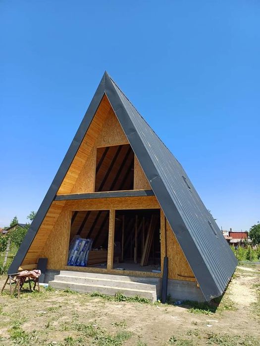 În prezent, casele A-frame pe structură metalică sunt foarte confortab