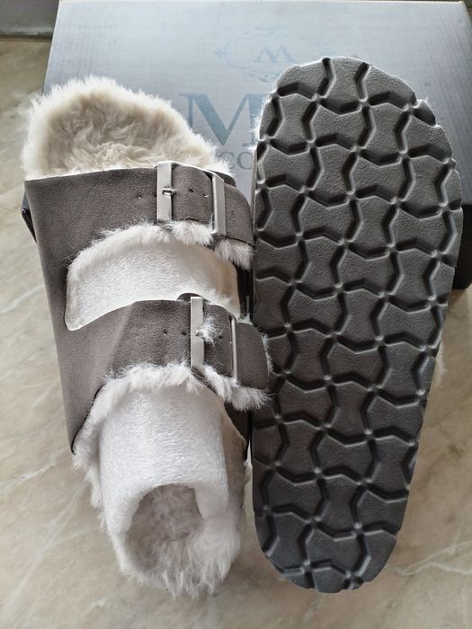 Маркови дамски чехли.