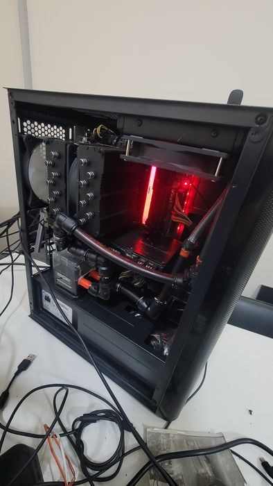 Ryzen 7 5800x 8/16  Gtx 1080ti 11 gb ram 32 Gb