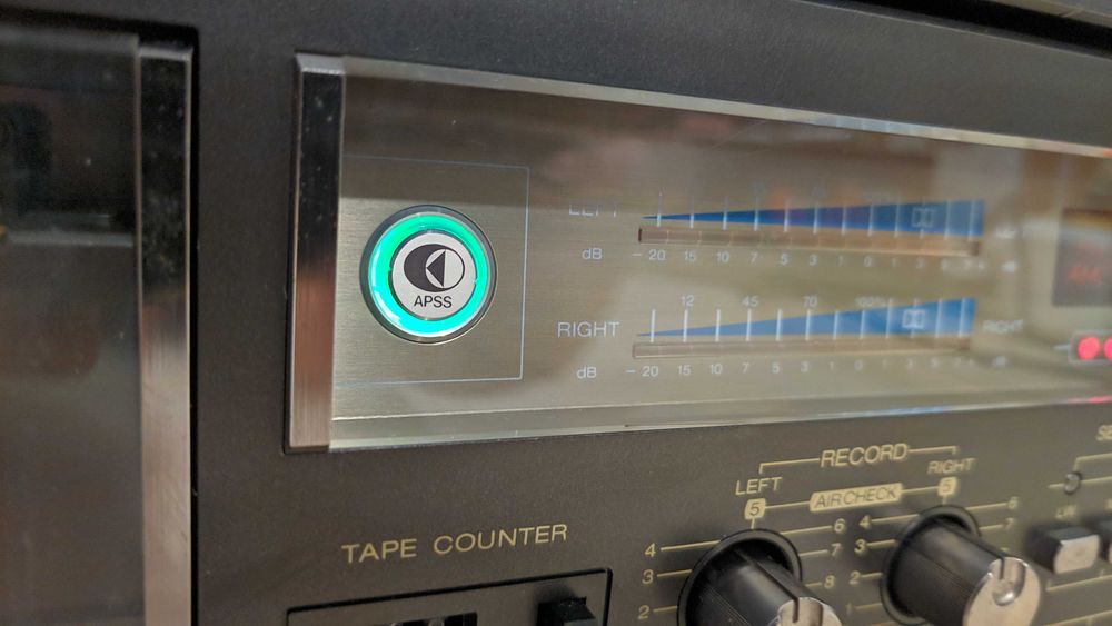 Linie Sharp mare, deosebita, cu test video. Cititi