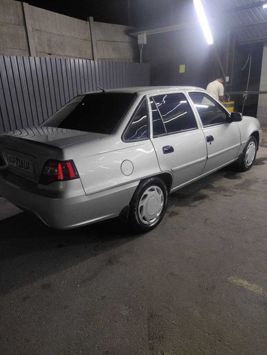 NEXIYA 2 5200$ kelishamiz moshina tiniq