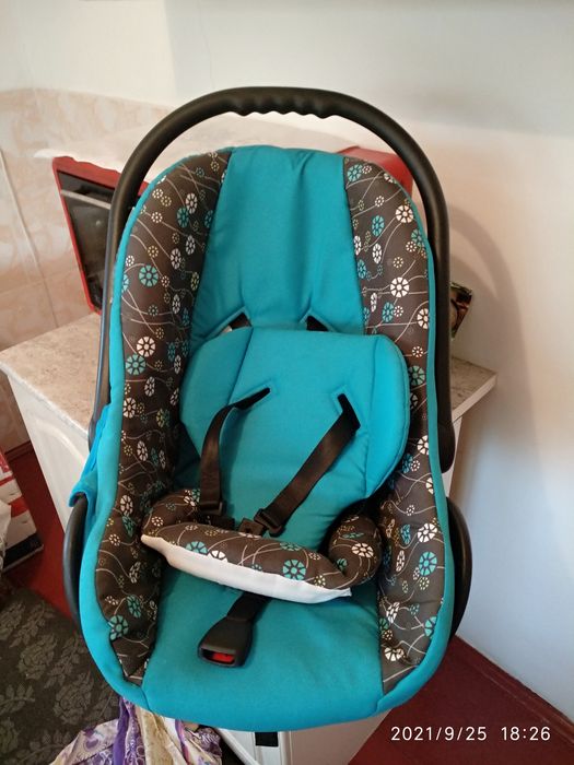 Продам  детские автокресло и тюнер