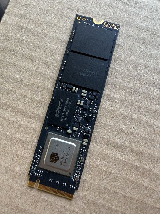 SSD-ul Predator GM9000 PCIe 5.0 (8 TB )