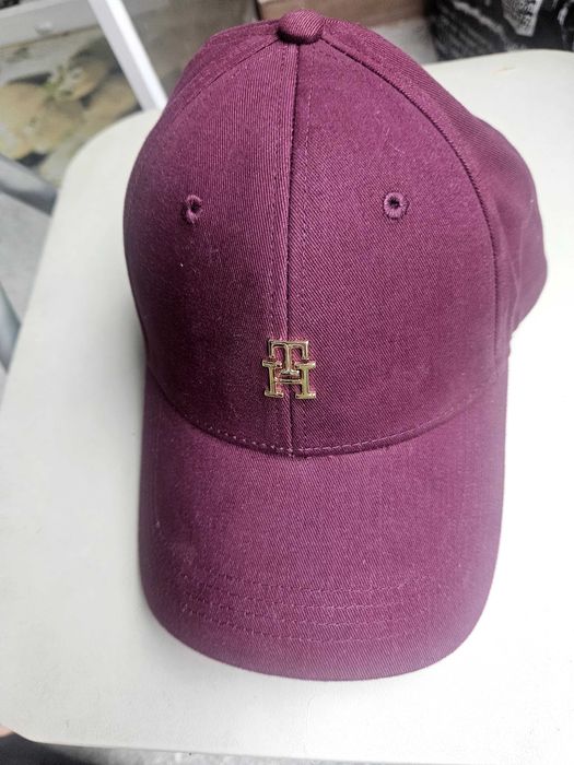 Нови оригинални шапки с козирка