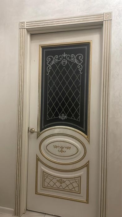 Продается двери срочна в течение часа