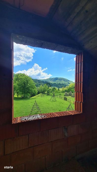 Pensiune de vânzare în comuna Corbeni, Județ Argeș.