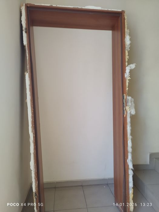 Интериорна врата