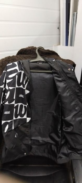 Куртка на мальчика,ветровка.