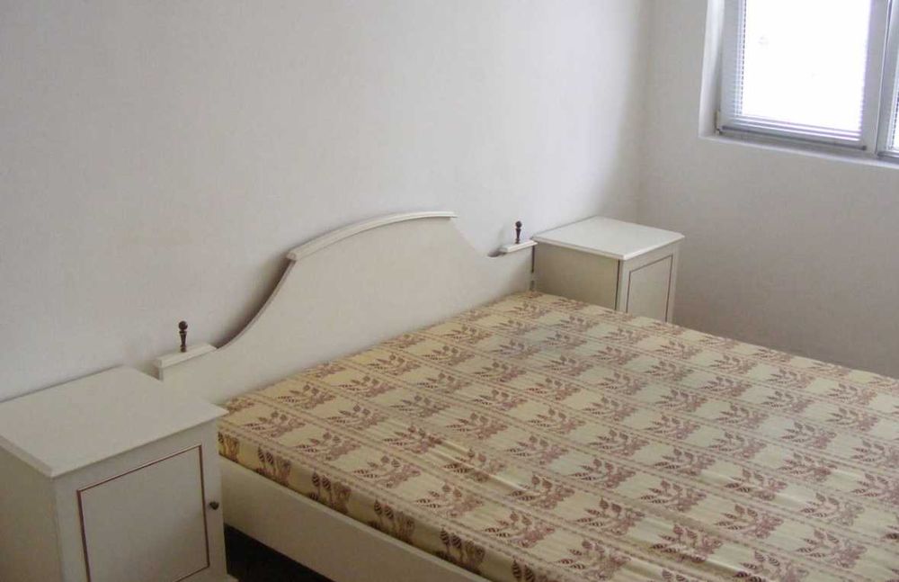 Дава се под наем Двустаен апартамент в Бургас, Възраждане - 56 кв.м за 180 € - Снимка #1