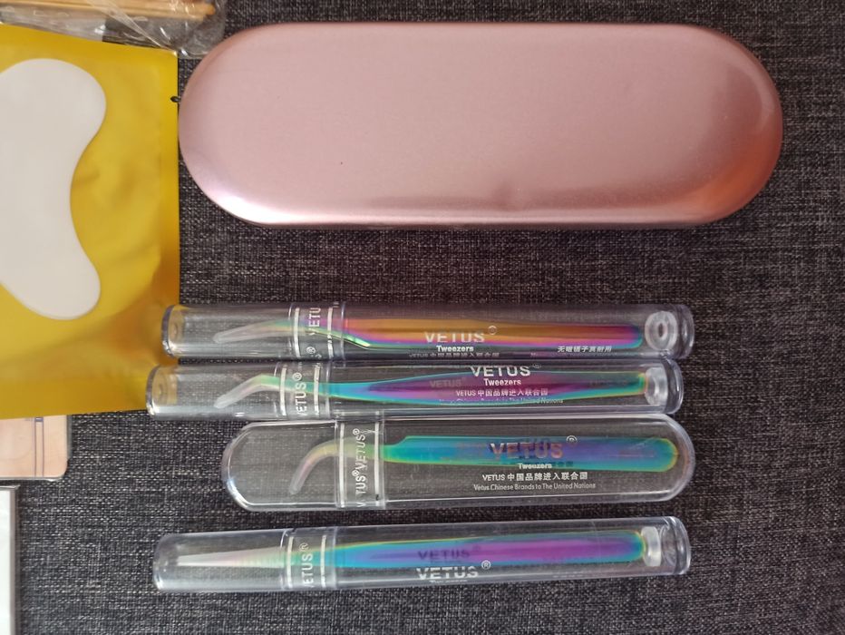 De vânzare accesorii gene false și laminare