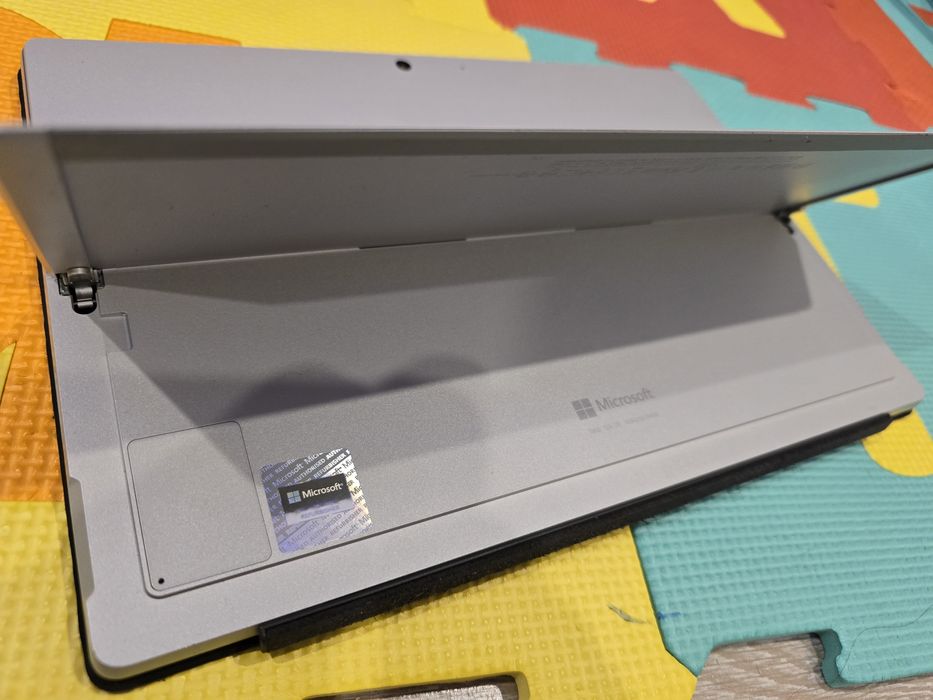 Microsoft Surface Pro 7+ / 1TB SSD / i5 11th / 8GB Ram