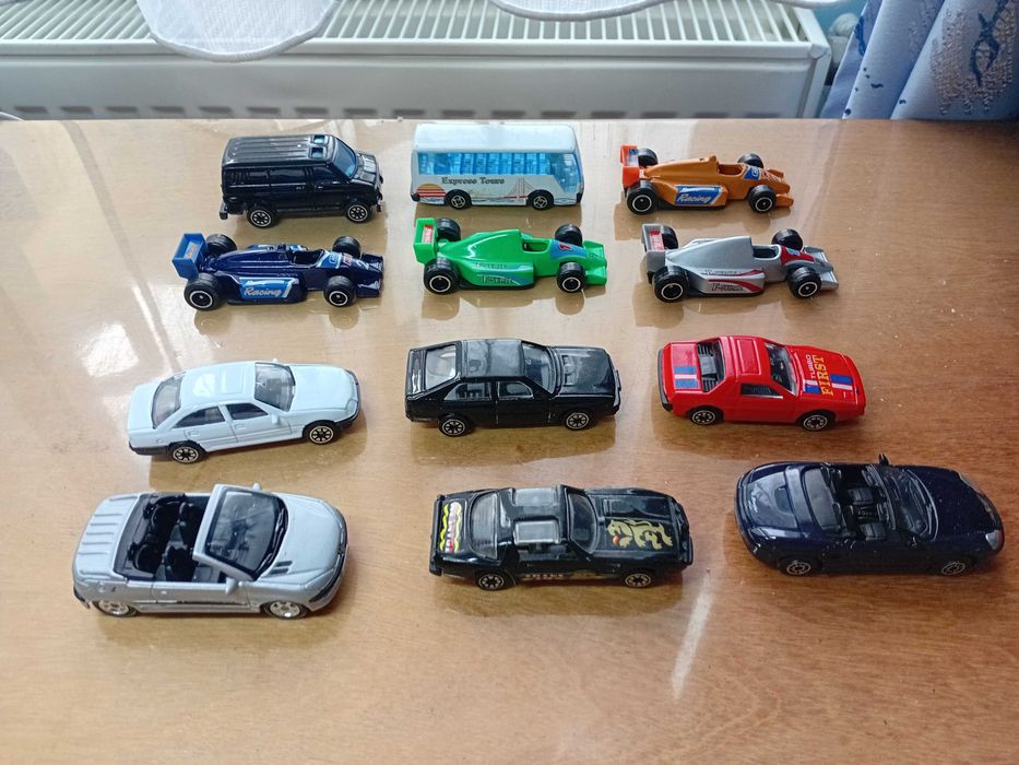 Diverse masinute metal Maisto / Welly / MCToy 1:64