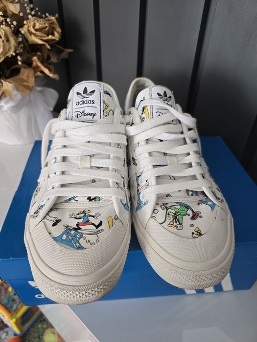 Tenisi Adidas Disney Nizza marimea 43 1/3