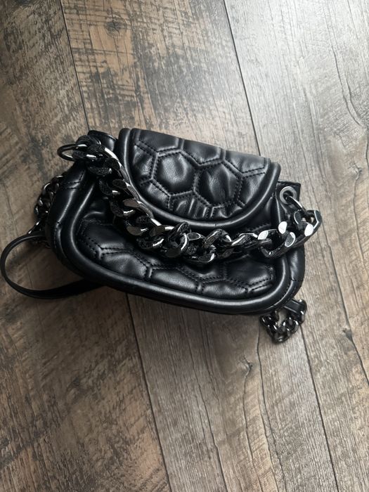 Чанта ZARA нова с верижка