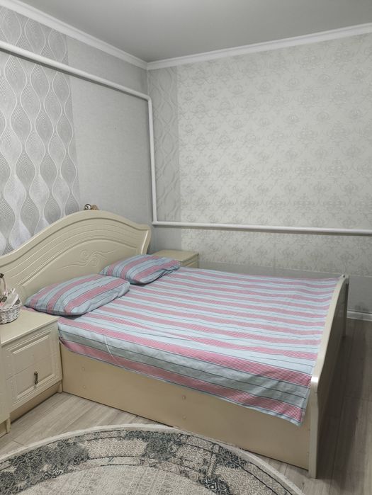 Спальный гарнитур б/у