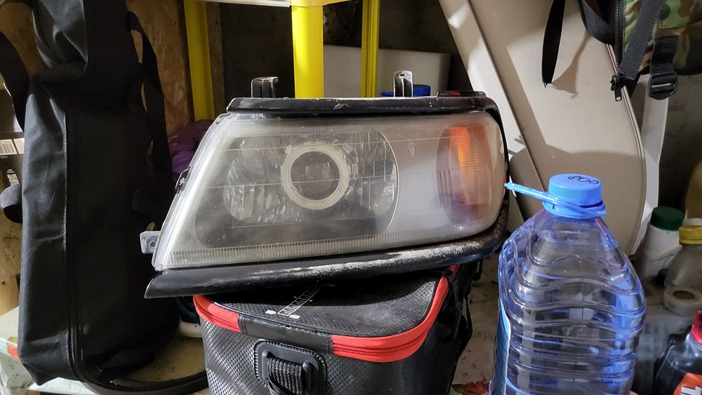 Фары на Mitsubishi Montero sport 1 поколения