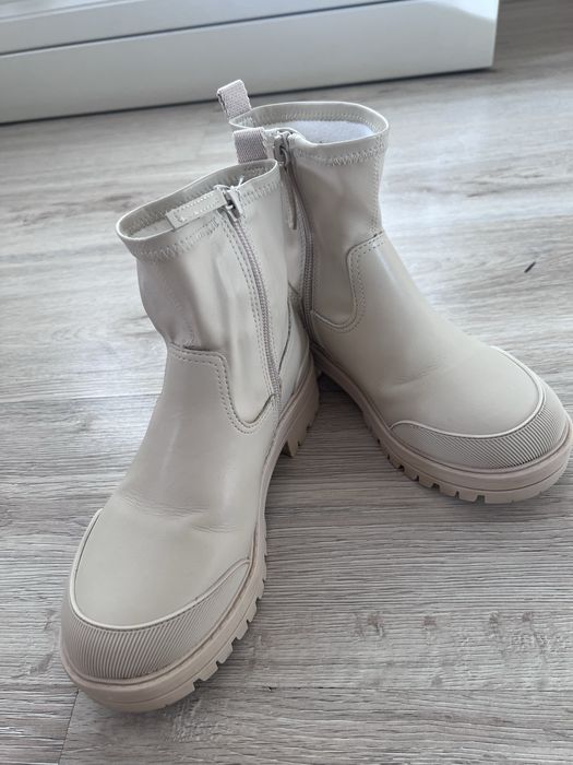 Продам детские полусапожки