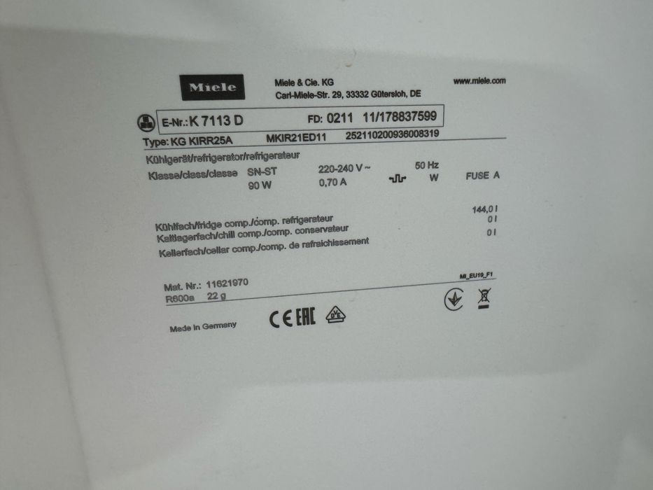 Хладилник за вграждане Miele A+++Безупречно състояние GERMANY Гаранция