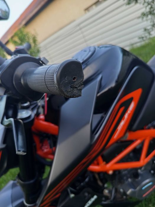 Ktm Duke 125 motocicleta A1