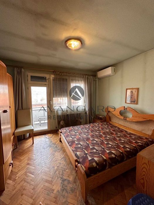 Продава се Четиристаен апартамент в Пловдив, Център - 140 кв.м за 1750 €/кв.м - Снимка #6