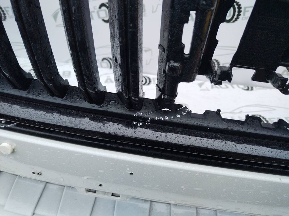 Bara fata Skoda Octavia 4 VRS  an 2019-2020-2021-2022-2023