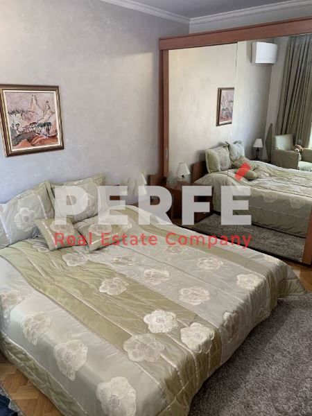 Продава се Многостаен апартамент в Бургас, Център - 135 кв.м за 2371 €/кв.м - Снимка #8