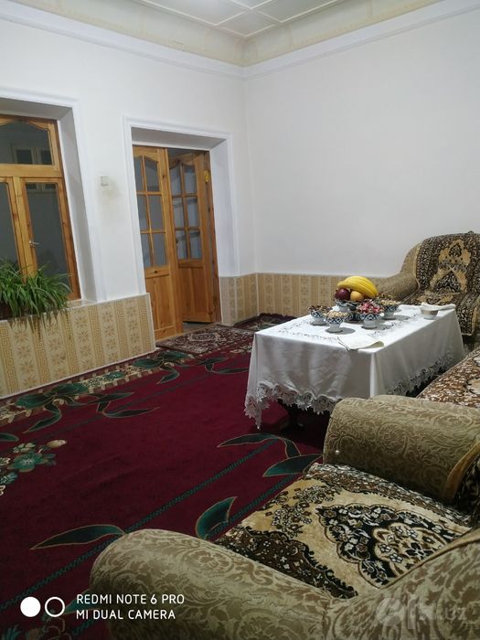 Hovli sotiladi 8 sotix