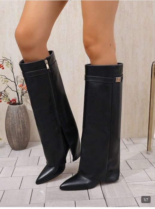 Дамски модерни ботуши