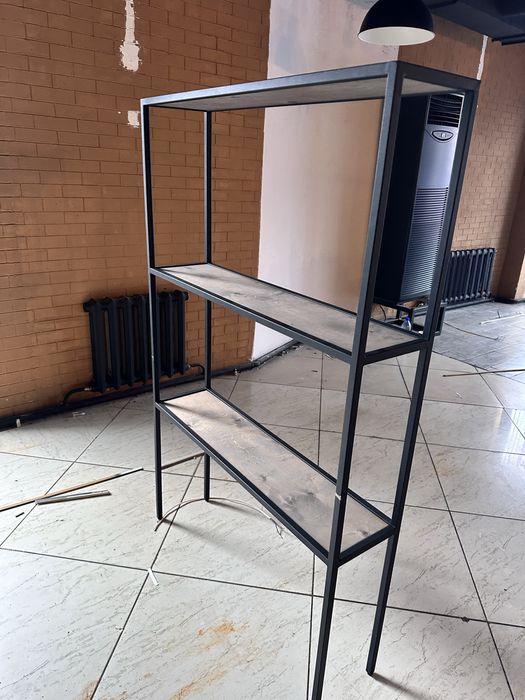 Продам полки на ножках