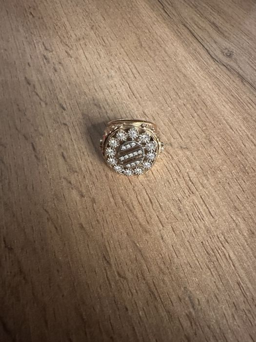 Продам золотой перстень