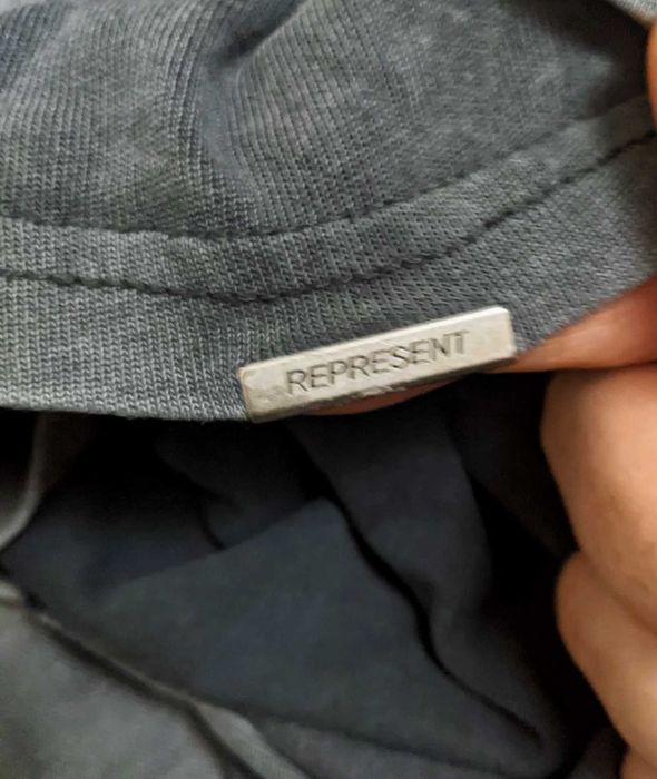 Tricou REPRESENT - Reign in Pain, marimea L