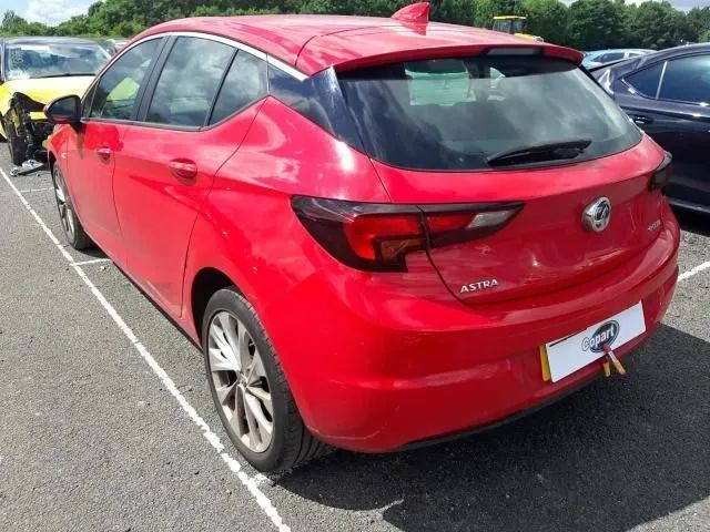 Dezmembrez Opel Astra K 1.6 cdti