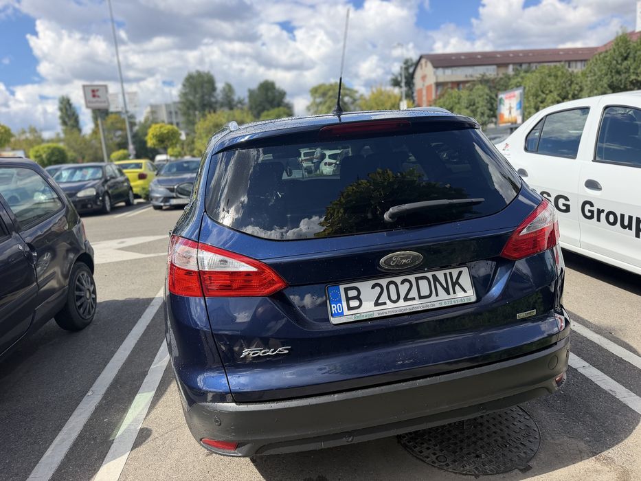 FORD Focus 2012 — imagine 5