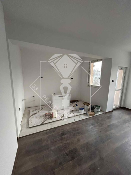 Продава се Етаж от къща в Пловдив, Гагарин - 92 кв.м за 998 €/кв.м - Снимка #2