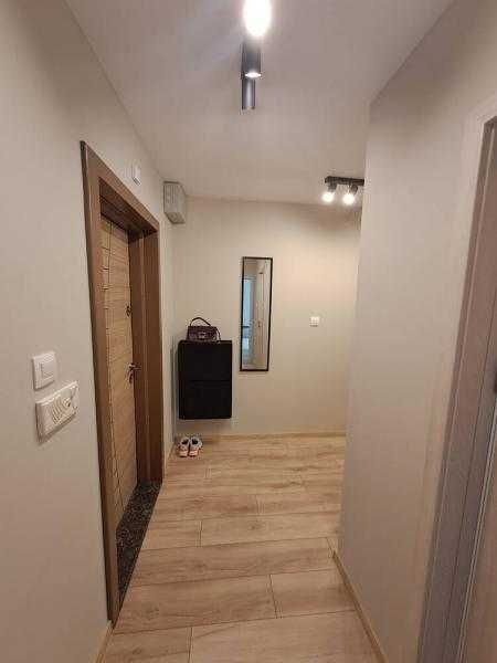 Дава се под наем Двустаен апартамент в Бургас, Лазур - 60 кв.м за 484.5 € - Снимка #6