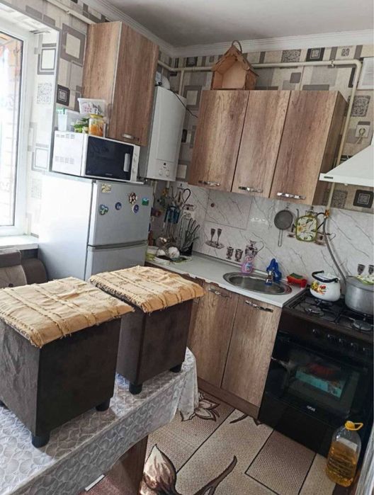 3/7/7 Сергели 8-худудда уй сотилади.