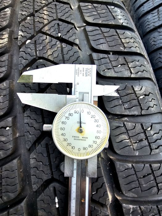 Алуминиеви джанти 17 цола с гуми Pirelli  BMW X1