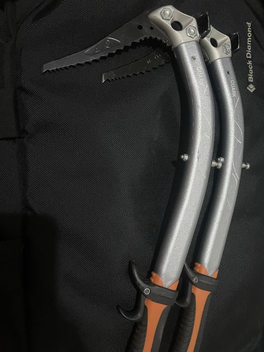 Pioleti tehnici Petzl Quark hammer Black Diamond Grivel Cassin