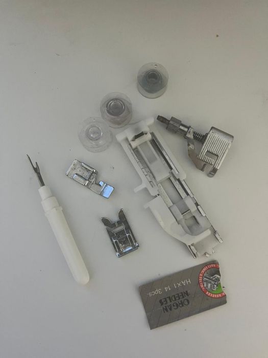 Продам швейную машинку