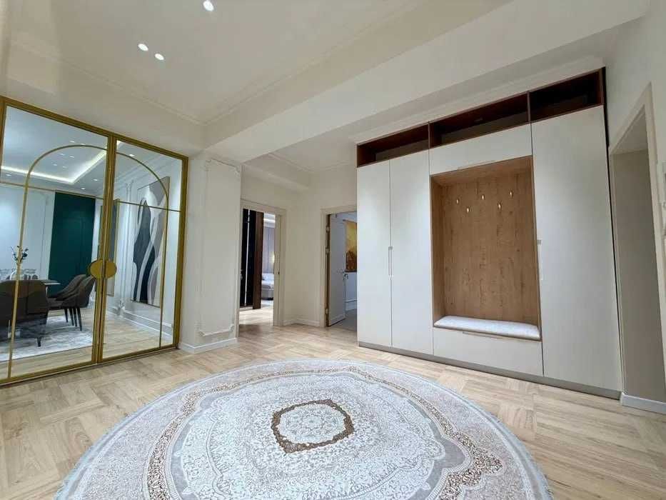 4-комнатная 130 м² + балкон у Тапоич Моста в ЖК Железнодорожников`