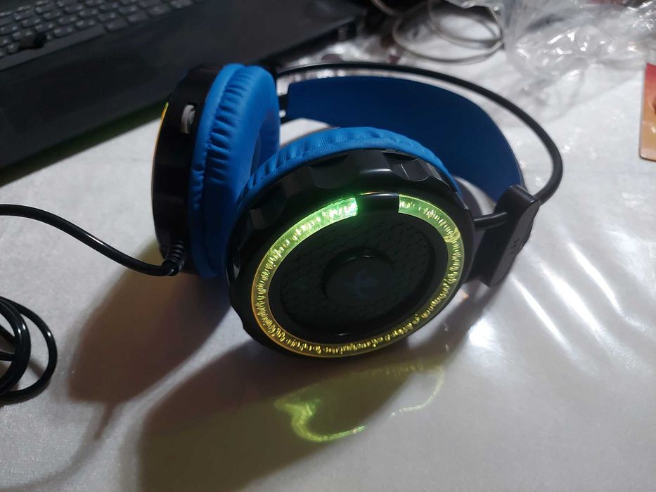 Новые наушники с подсветкой с микрафоном для пк и ноутбуков